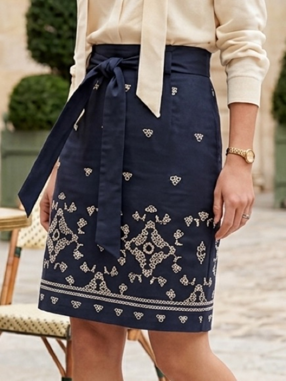 Embroidered Navy Blue‎ Skirt with Belt, Floral Detail, Knee Length